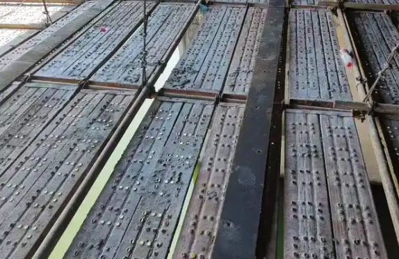 甘肃碳纤维加固在木结构方面的作用有哪些？